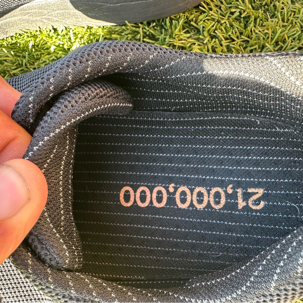 Financial Freedom Inspires Atoms :Model 000 “Bitcoin” - Picture 7 of 9